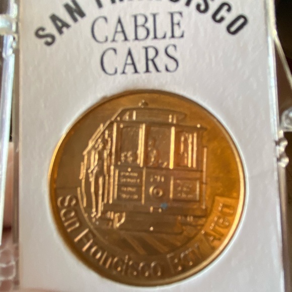 Commemorative Coin San Francisco Bay California Series Cable Car Coin - Picture 6 of 7